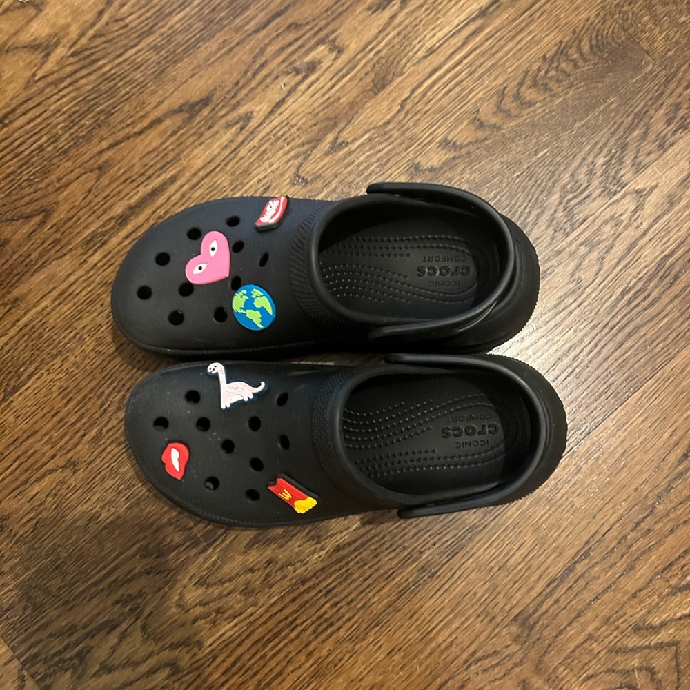 Crocs - Picture 7 of 9